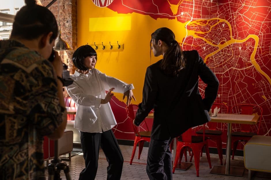 แนะนำ 10 ซีรีส์แนววัยรุ่นไฮโซป่วนชวนติดตามต่อจาก The Shards