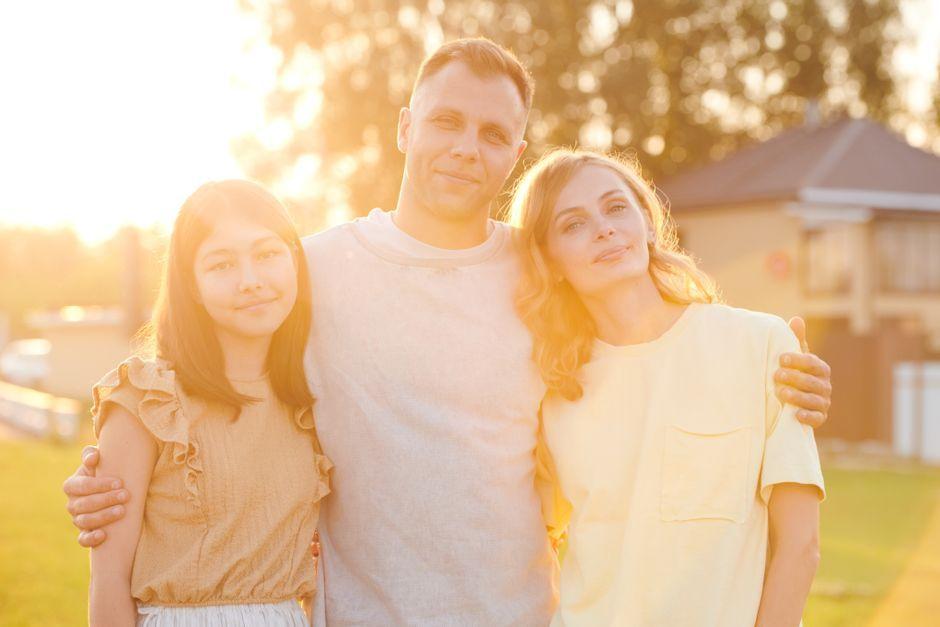 17-year-old Ava-Grace balances college and caring for dad