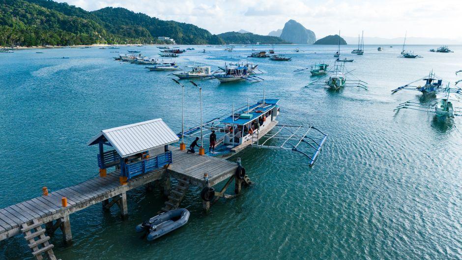 Philippines Ferry Fire: 5 Dead and 86 Missing