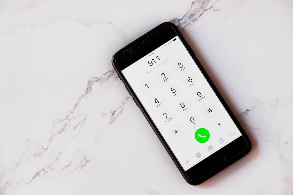 Six Emergency Features You Should Enable on Your iPhone