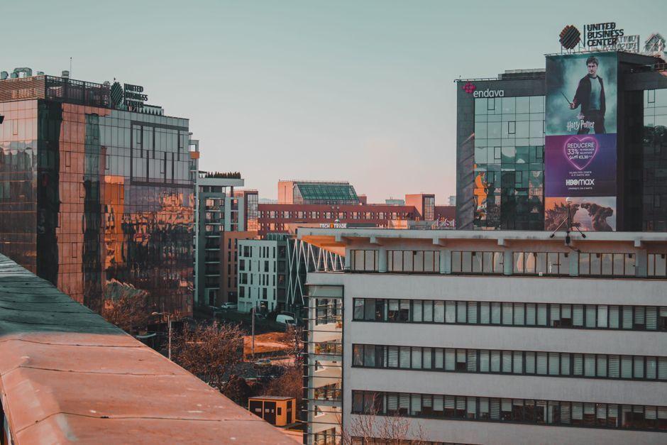Airbnb Quietly Rebuilds Marketing Engine After Pandemic Cuts