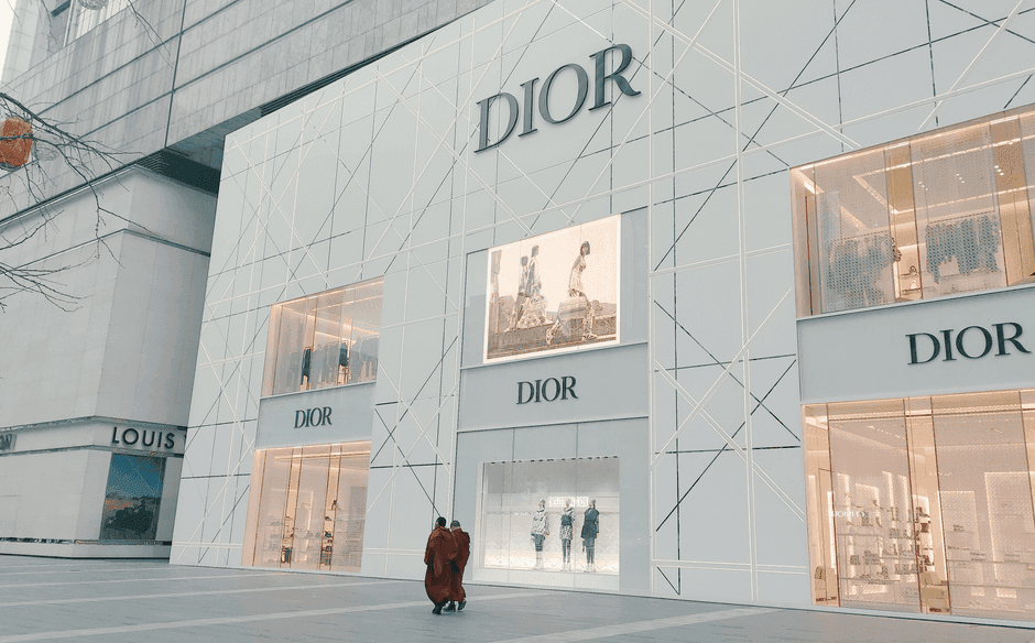 Alaïa Shanghai Boutique: Perforated Facade & Curves