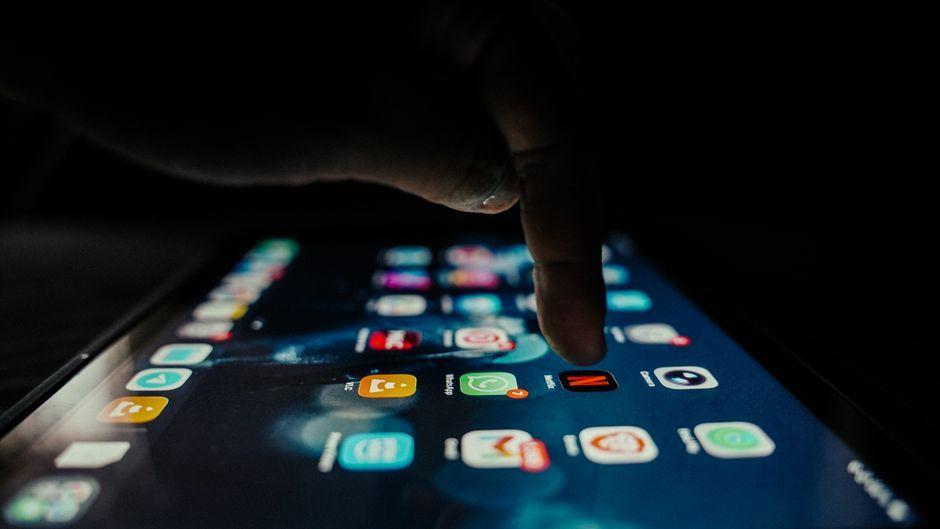 How to Disable Tap-to-Wake on Android to Save Battery