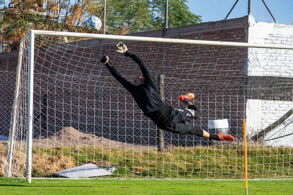 Deep Dive into Statistics of Two Spanish National Goalkeepers: Casillas vs. Simón
