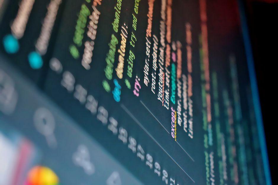 Laravel 2026: The Paradox of Custom Frameworks