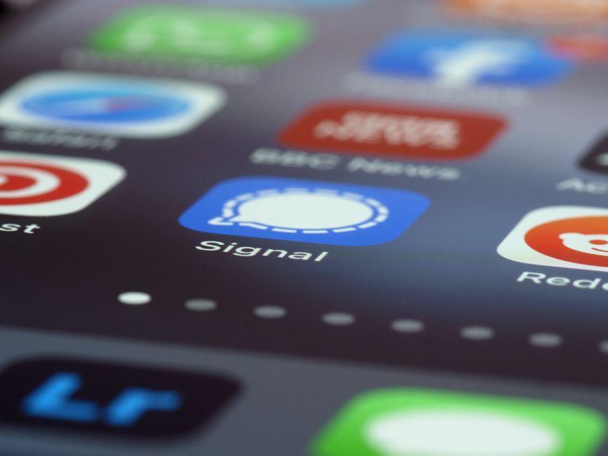 ChatGPT can now send texts for you with new Apple Messages plug-in