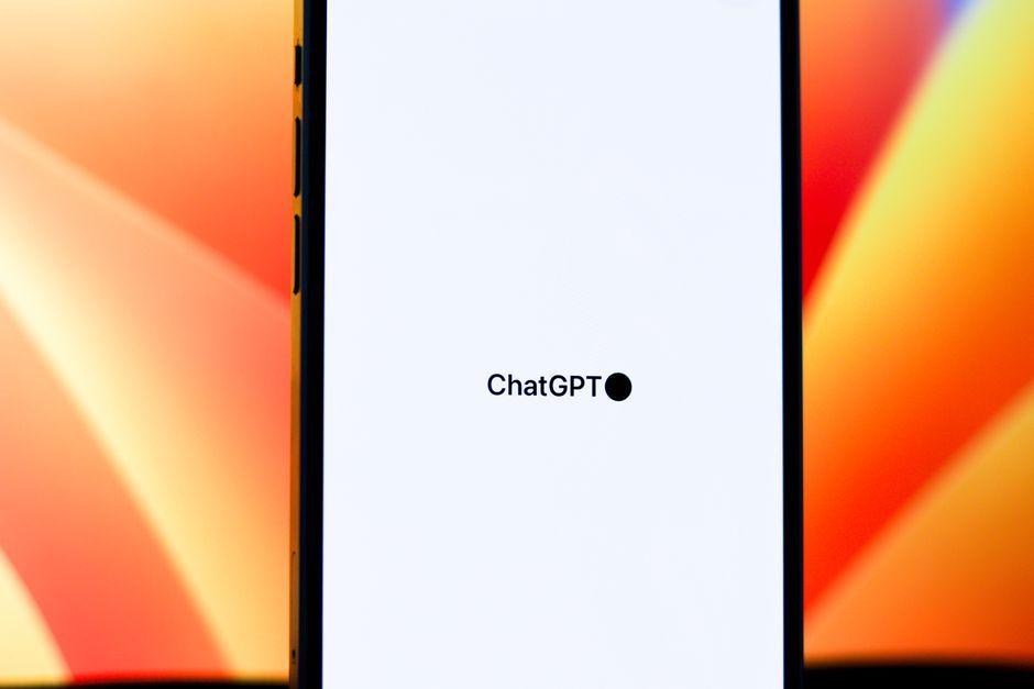 ChatGPT และ Gemini ผงาด กวาดยอดผู้ใช้งานทะลุ 1 พันล้านคนพร้อมกัน