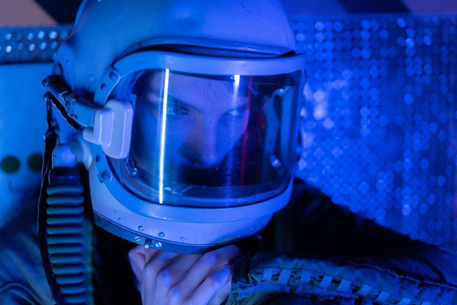 แนะนำภาพยนตร์แนวไซไฟระทึกขวัญที่ต้องดูต่อหลังจบ Dark Matter