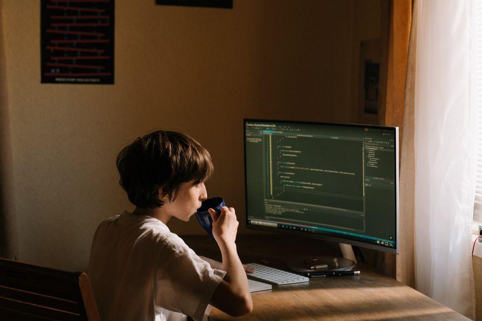 สร้างสแกนเนอร์ตรวจสอบ ERC-20 Allowance อัตโนมัติด้วย Python