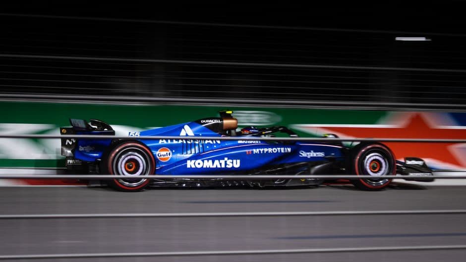F1 2026 สนามเซปัง: แฮิลตันแซวสนามแข่งคล้ายรถเลโก้หลังซอฟต์แวร์รวน