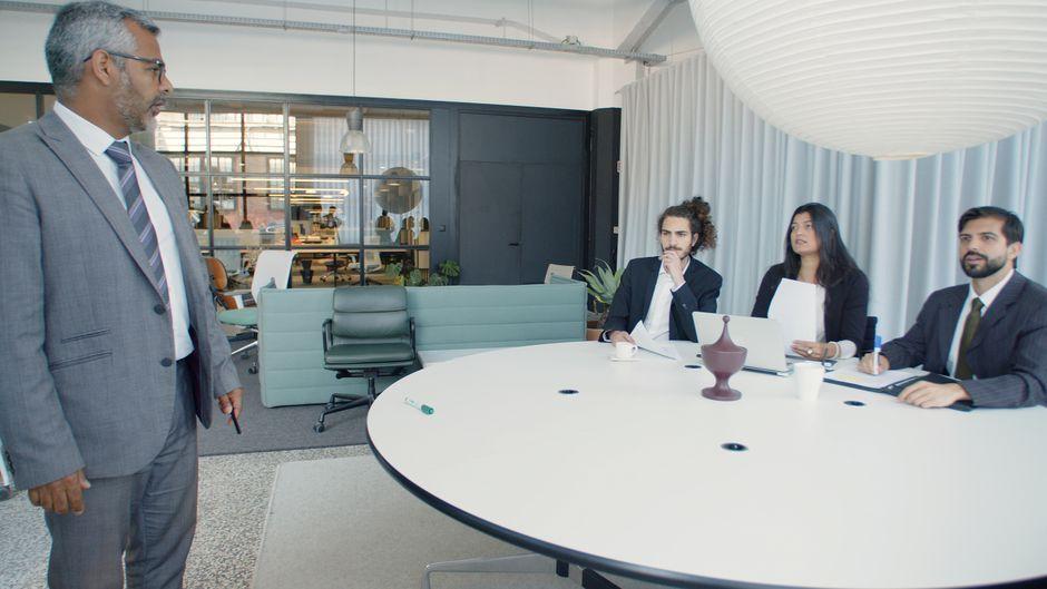 False Alignment: The Executive Trap Harming Growth