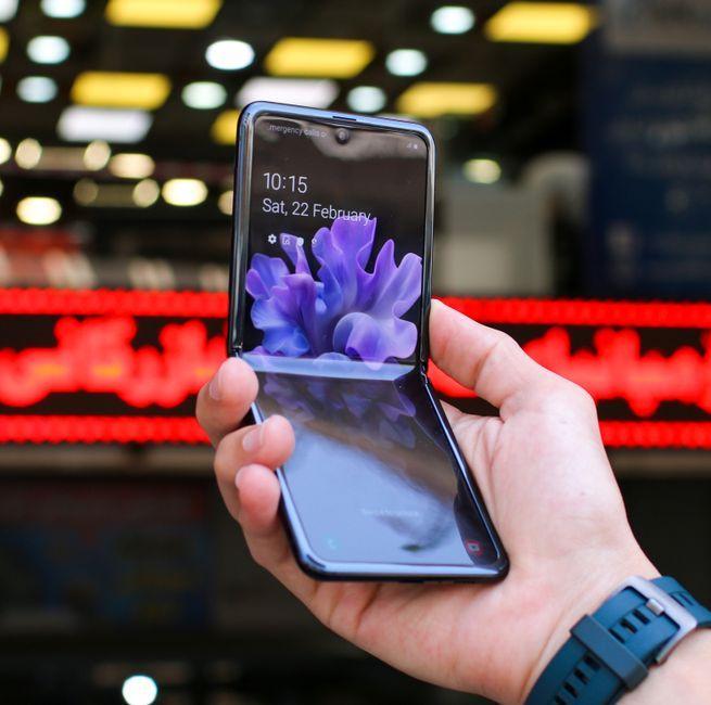 Galaxy Z Fold8 Pre-Orders Outpace Ultra Model, Sparking Stock Shortages