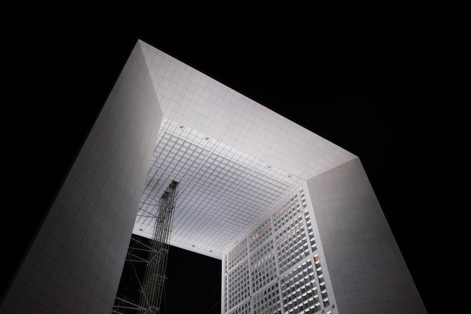 Les Caryatides de Guyancourt: Paris Postmodern Complex