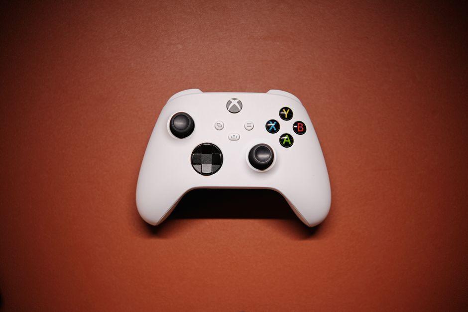 Microsoft Reveals 25th Anniversary Halo Accessories