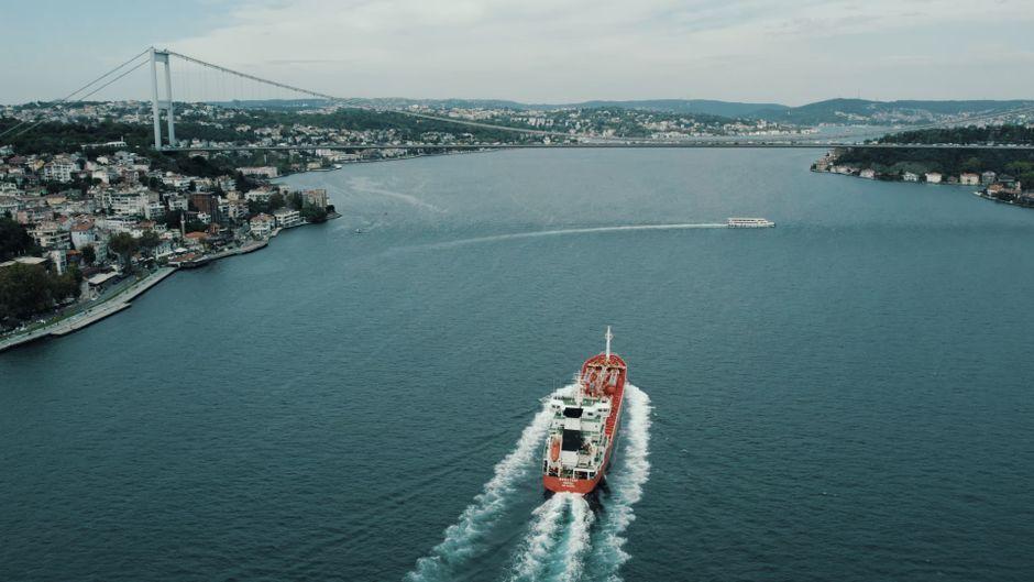 Threat to oil tankers in Middle East worst since start of Iran war, analysts say