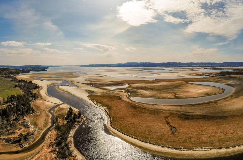 Rhine Falls to Record Low Levels as Drought Strains Europe's Rivers