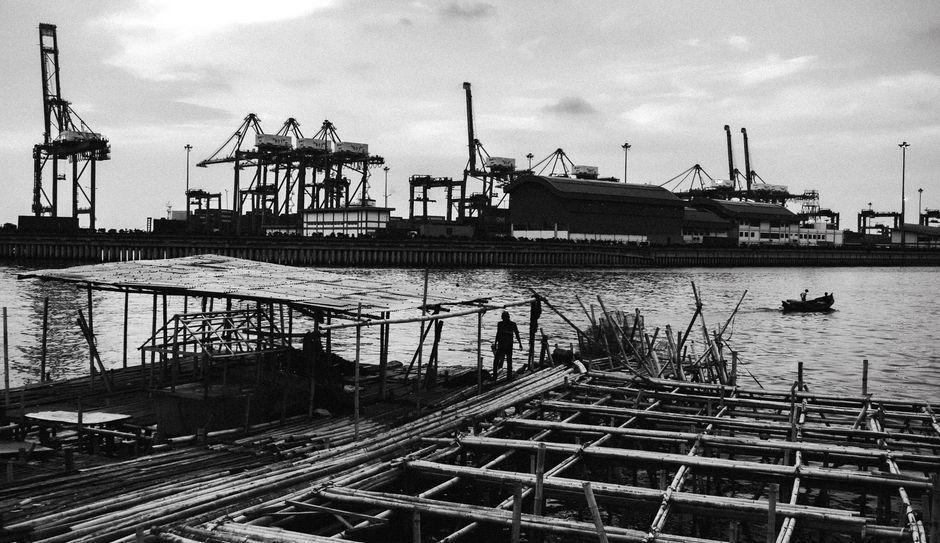 ท่าเทียบเรือไม้ไผ่ปัตตานี: พื้นที่สาธารณะริมน้ำที่ผสานวิถีประมงและธรรมชาติ