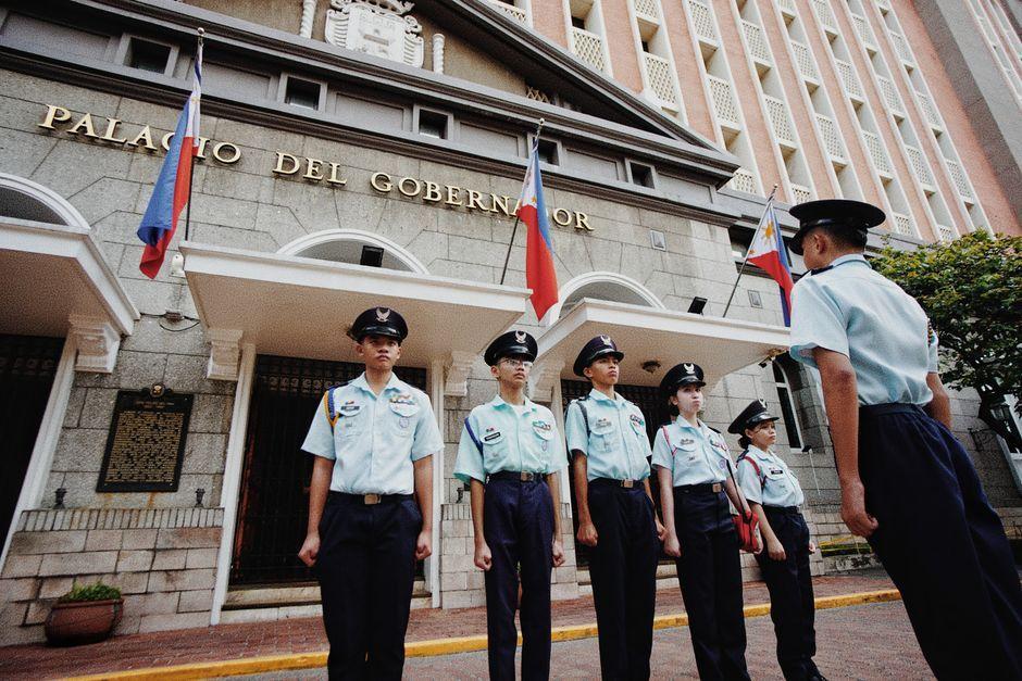 Ministry of Defense Confirms Man Behaving Erratically on Flight is a Lieutenant