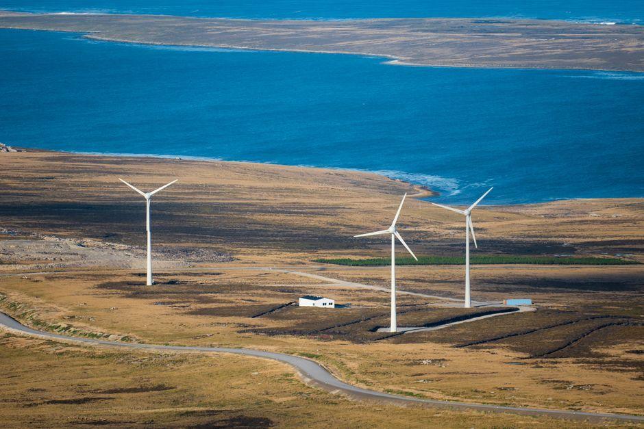 UK backs Falklands as Argentina renews sovereignty claims