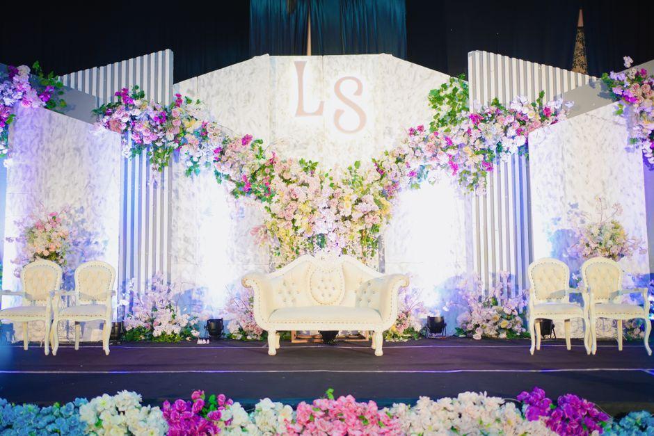Thai PM Anutin Presides Over Wedding of Deputy Senate Chief's Son