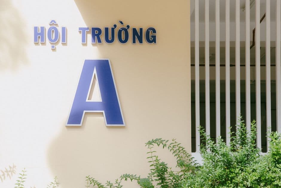 Nghia Do Kindergarten 2026: Elliptical Hanoi School