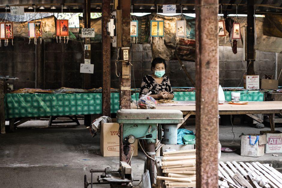 Puangthong Urges Thailand to Use Economy Over Military