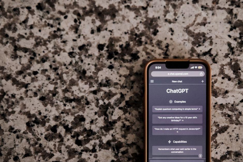 ChatGPT Plus vs Pro vs API: เลือกแพ็กเกจไหนดี