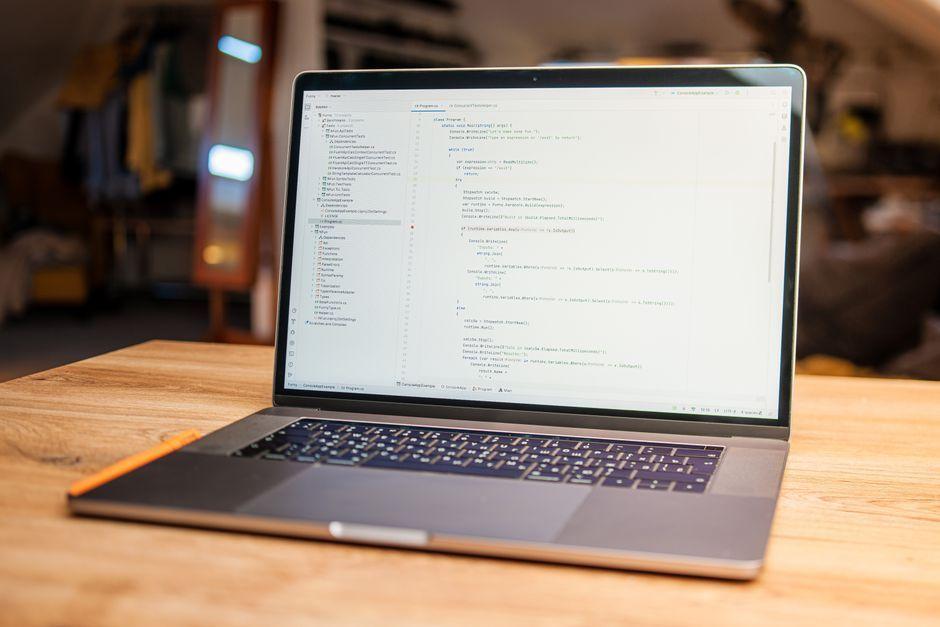 ReadmeRank: นักพัฒนาสร้างเครื่องมือ AI ประเมินและปรับแต่งไฟล์ GitHub README อัตโนมัติ