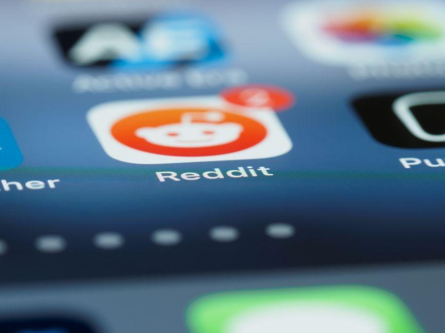 Reddit experiments with AI to turn text posts into videos