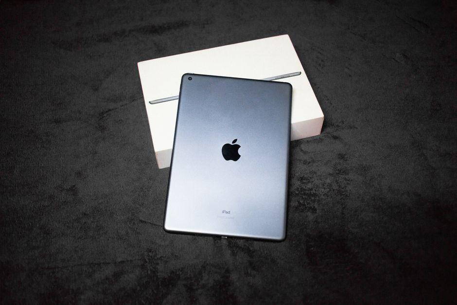 มัดรวมดีลไอทีน่าสอย: ลดราคา iPad Pro M5, iPad Air M3 และ AirTags