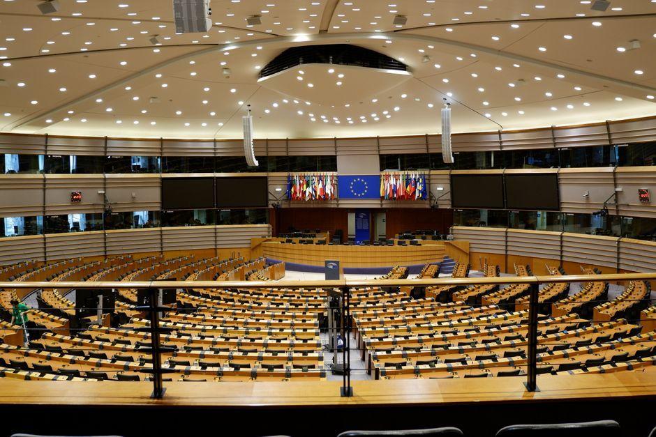 Deep Dive into the 2026 EU Directive: Impact on Rival AI on WhatsApp