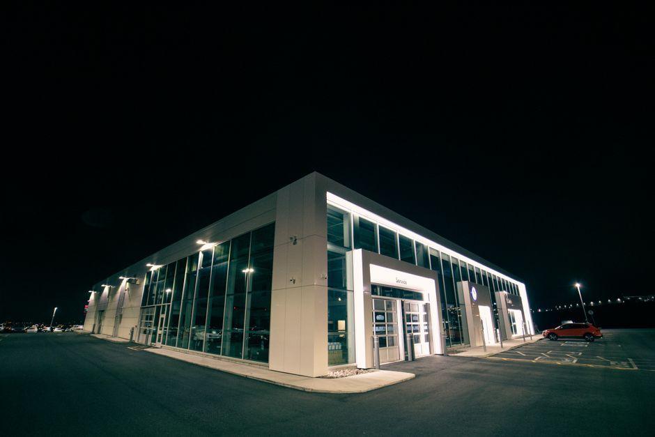 OOIIO Transforms Old Madrid Factory into Cutting-Edge Automotive Center with Ventilated Façade