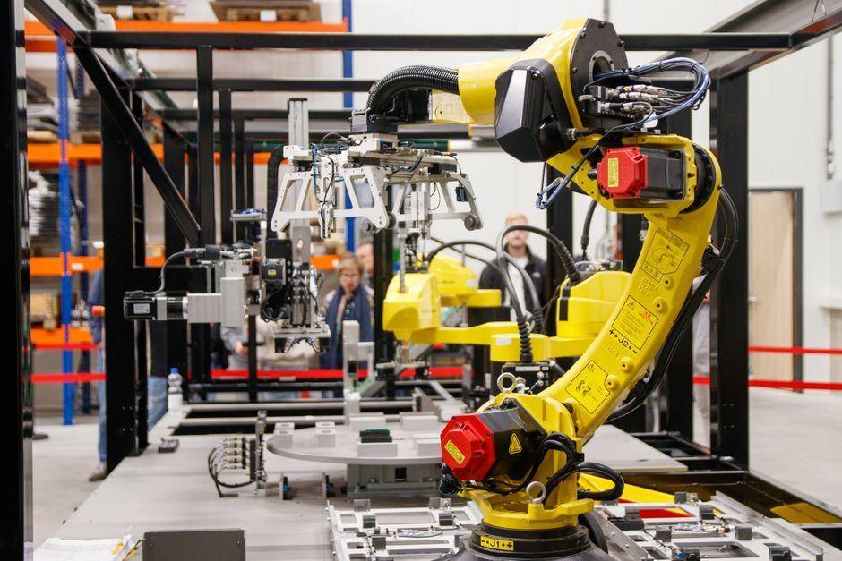 Former SpaceX engineers are building a robotic factory