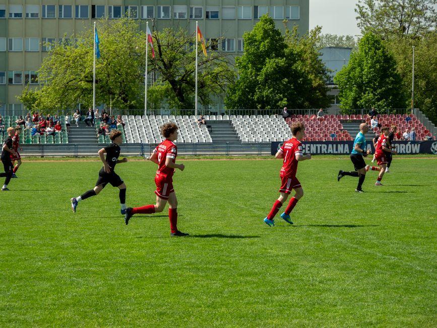 ฝรั่งเศสยันร่วมศึกฟุตบอลหญิง U20 เเม้ยังมีความเสี่ยงยูฟ่าคว่ำบาตร