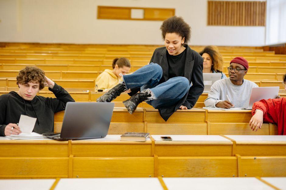 YouthTrend: New student social network in Cameroon