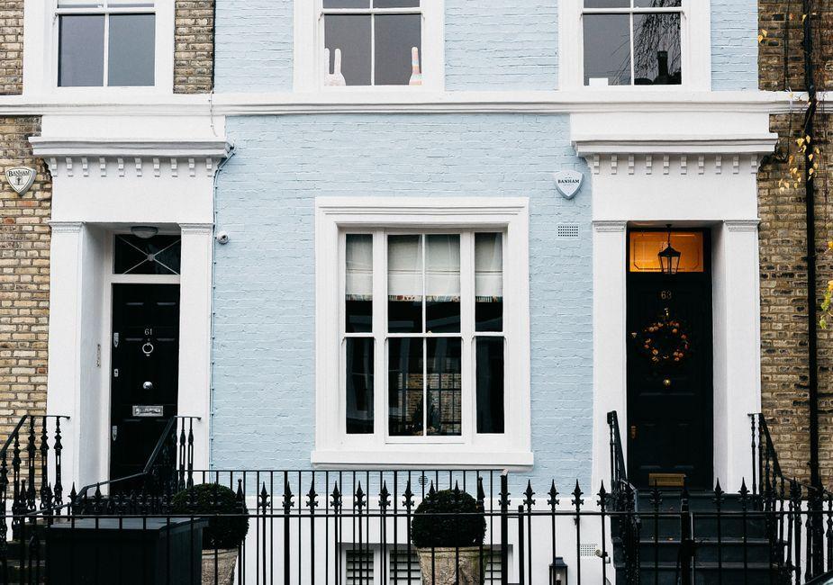 How a 1960s London Home Stays Cool Without AC