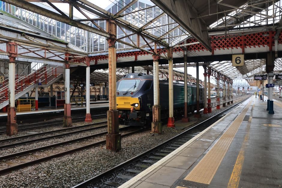 อังกฤษอ่วม! เหตุทำร้ายร่างกายบนรถไฟพุ่งสูงเป็นประวัติการณ์ 36%