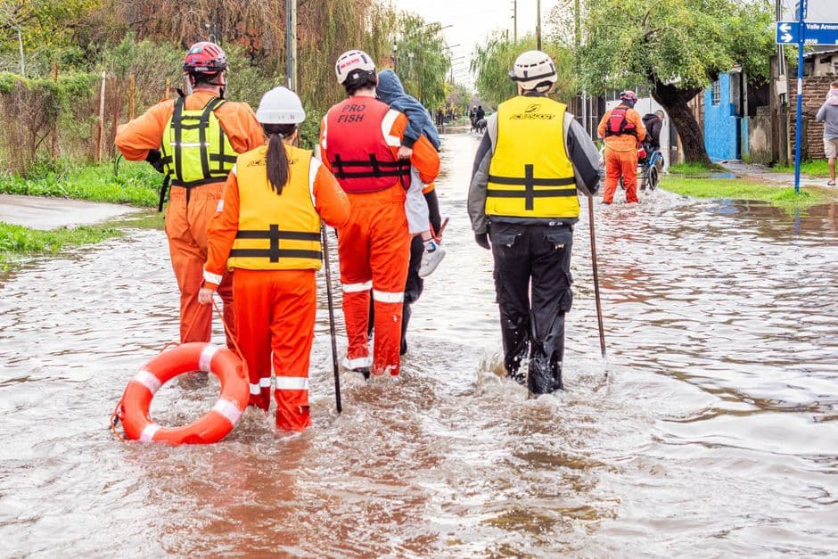 Yossanun Unveils 3-Ton Floating Raft for Floods