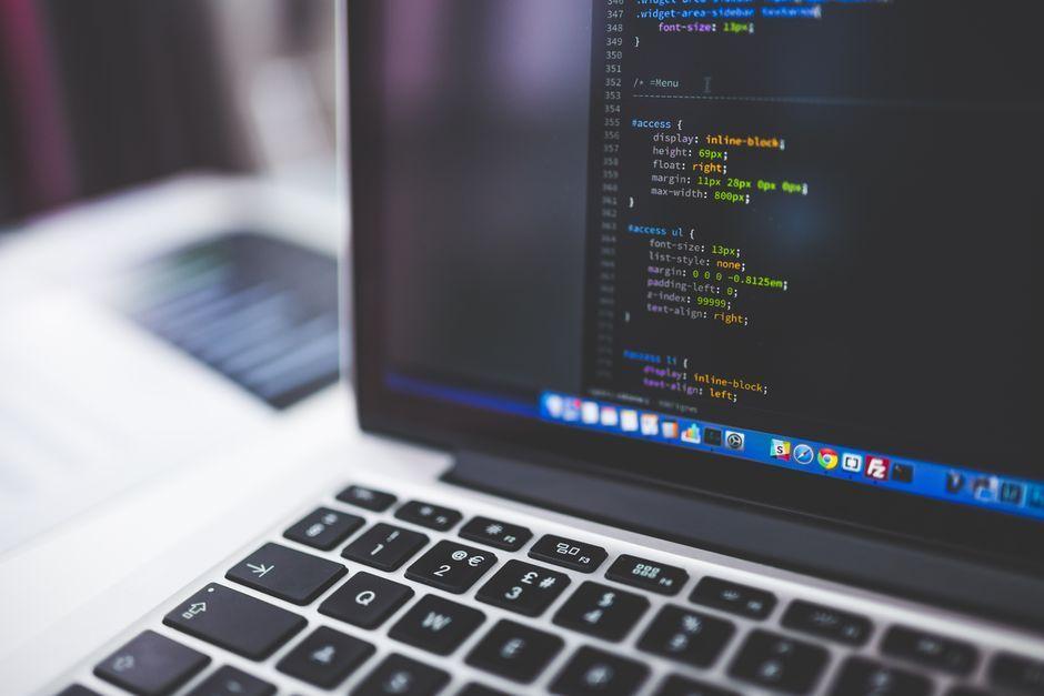 Building a 4,000-Page Site with AI: Huebloom Story