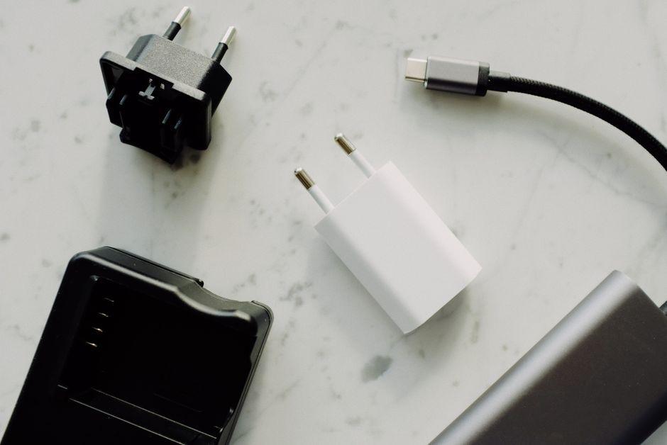 Anker Nano Travel Adapter drops to $20 for global compatibility
