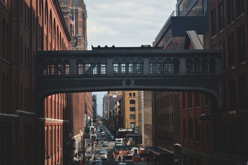 auruBOROS 2026: Golden Installation on New York High Line