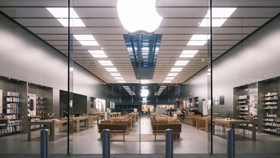Best Buy Extends Labor Day Tech Deals on Apple and TVs
