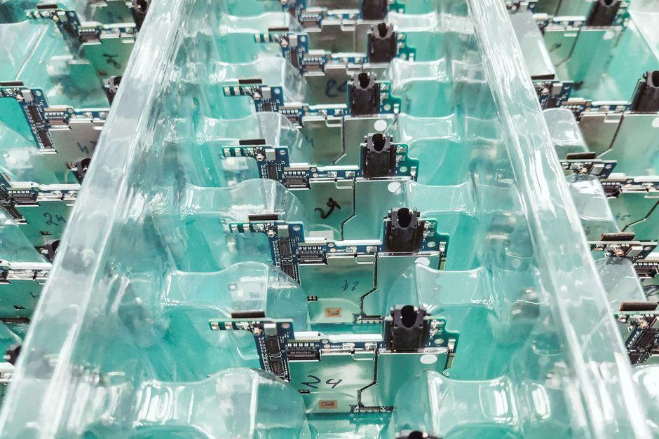 Chipmaker CXMT becomes mainland China's most valuable listed firm