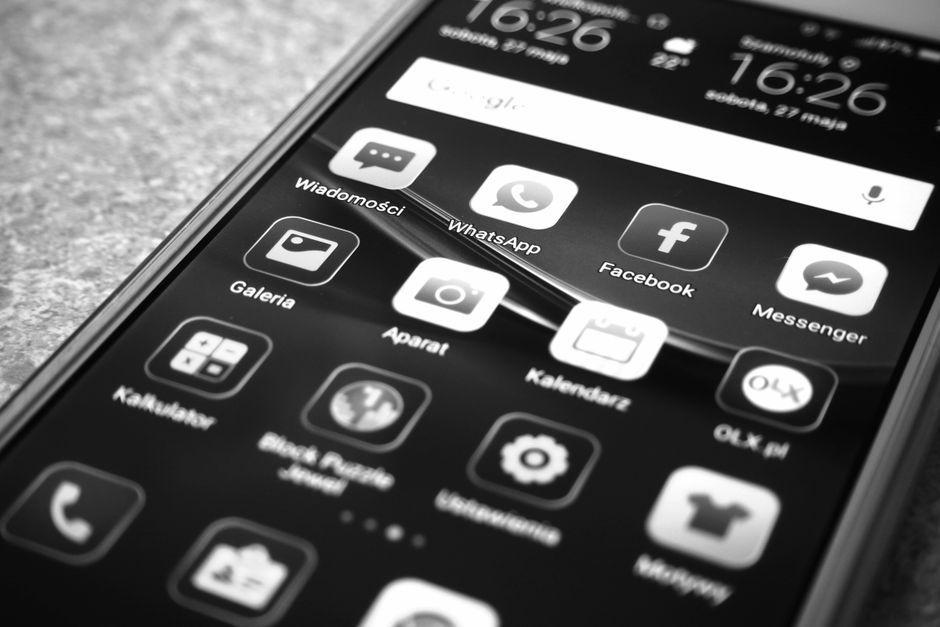 Instagram lets you add tagged posts to your profile grid