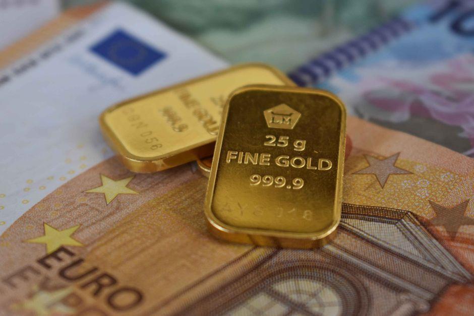Netherlands moves billions in gold to London