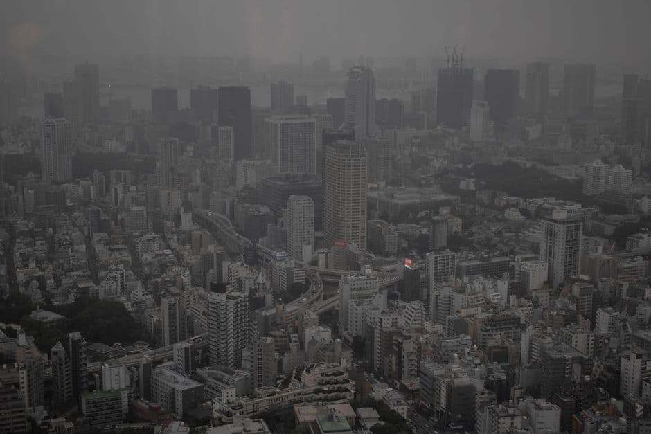 Typhoon Dujuan near Tokyo triggers rare evacuation alert