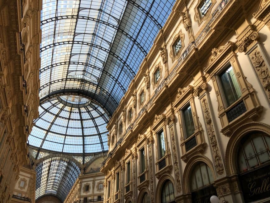 Prada Galleria เปิดตึก 8 ชั้นในมิลาน ผสานแฟชั่นและศิลปะ