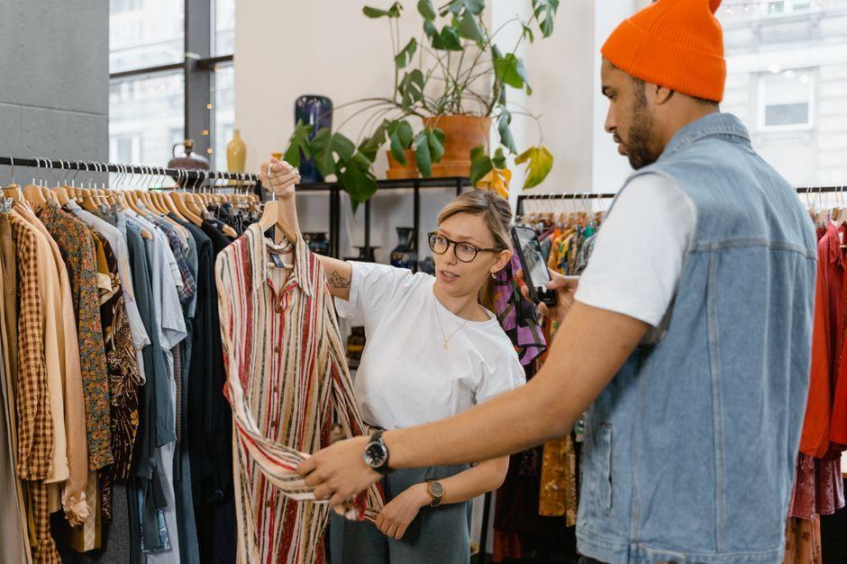 Primark adopts 'supermarket tactic' to slash prices in online war