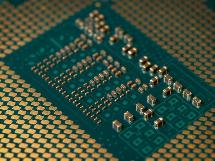 Qualcomm launches two new smartphone chips with emphasis on AI