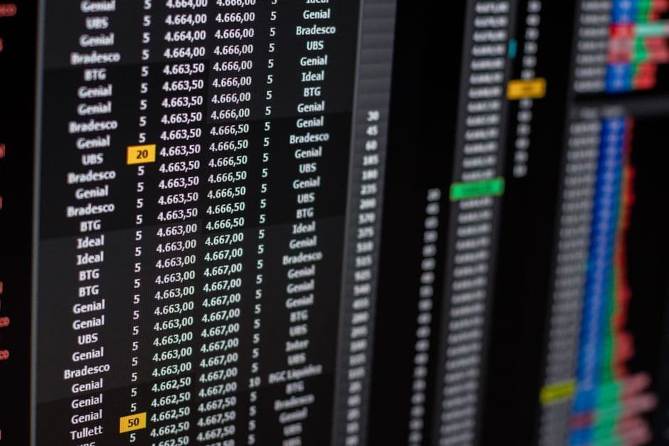 Decoding the S&P 500 Volatility: Chip Stock Stumbles and Geopolitical Tensions